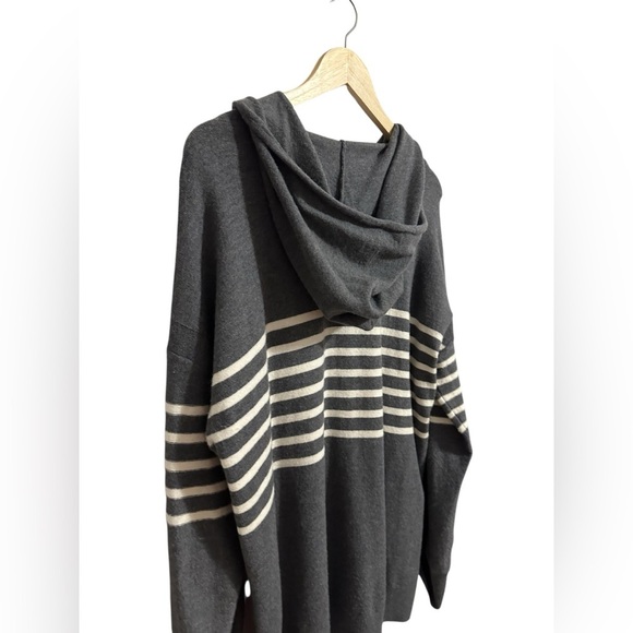 Gap Women's Soft Zip Hooded Sweater Gray Striped Wool Blend Cody Size XL - Picture 5 of 9